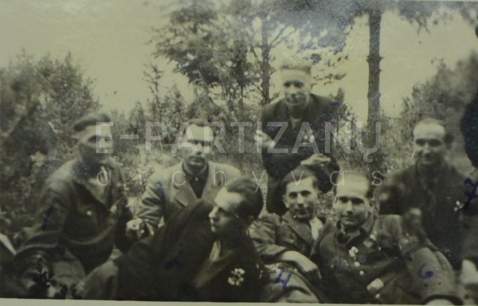 1949 m. rugpjūčio 13 d. Radviliškio apskrities Užpelkių miške žuvo Lietuvos Laisvės Kovos...