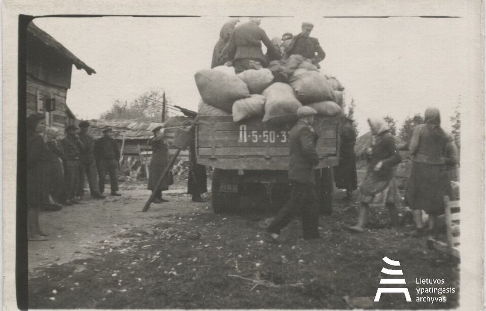 1951 m. spalio 2 d. prasidėjo Lietuvos žmonių masinio trėmimo operacija „Osen“