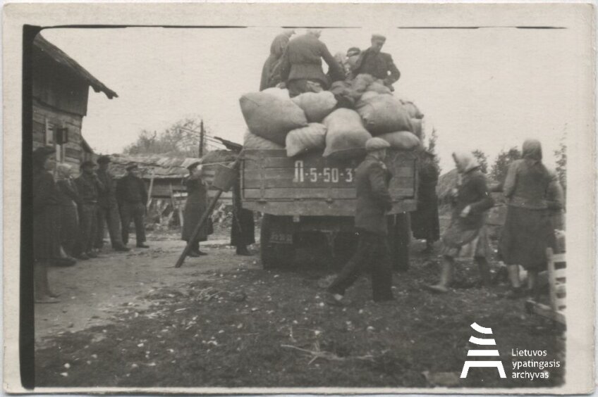 1951 m. spalio 2 d. prasidėjo Lietuvos žmonių masinio trėmimo operacija „Osen“